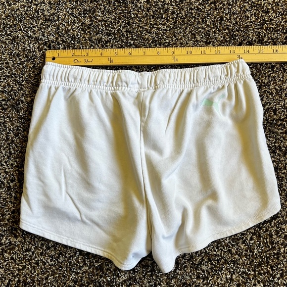 Puma White Athletic Shorts with Elastic Waistband - Picture 3 of 6